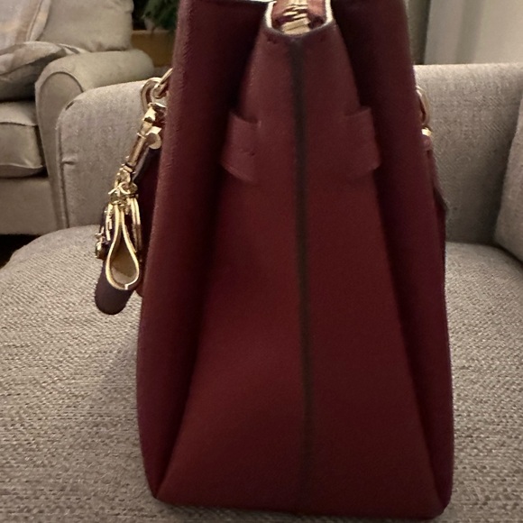 Michael Kors Rochelle Large Satchel in Brandy with Gold Hardware NEW WITH TAGS - Picture 6 of 16